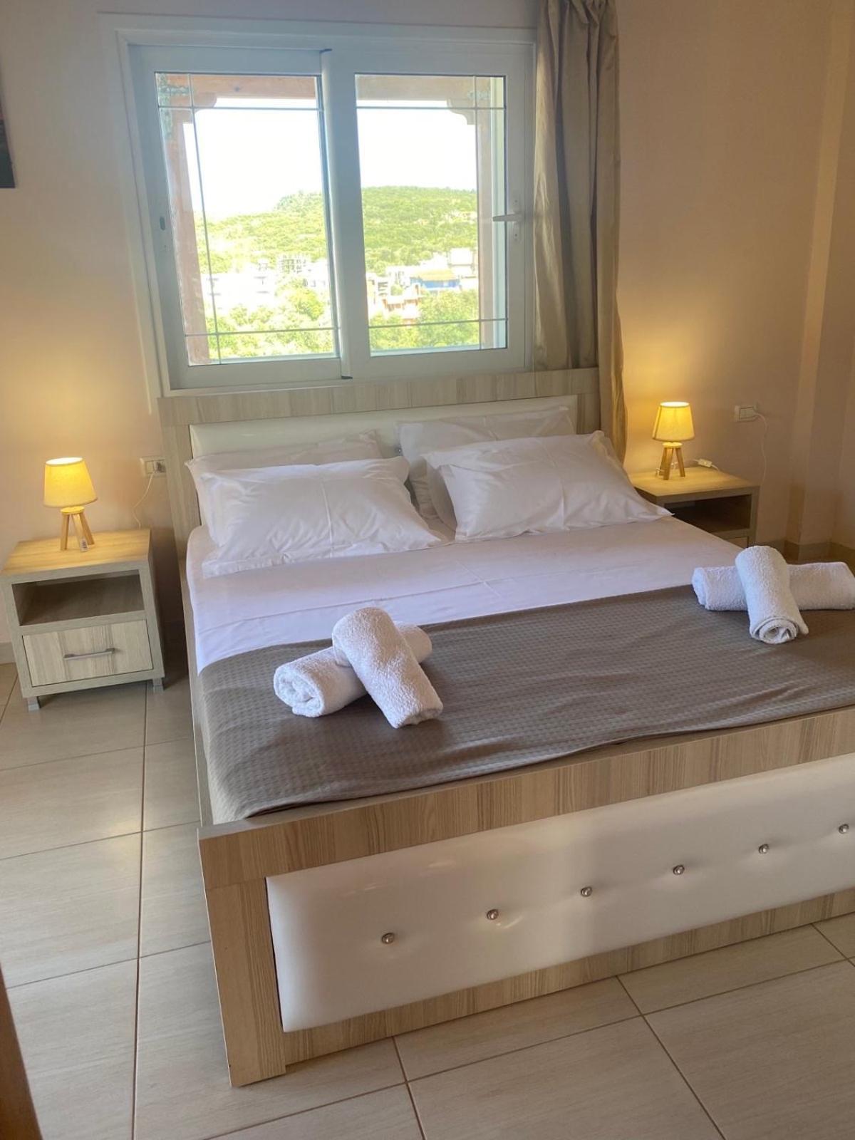 Ilias Family Rooms Himarë Exterior foto